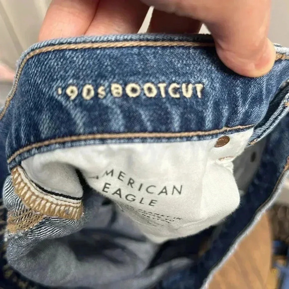 American Eagle 90’s Bootcut Jeans Patchwork Size 6 Short - Picture 8 of 10